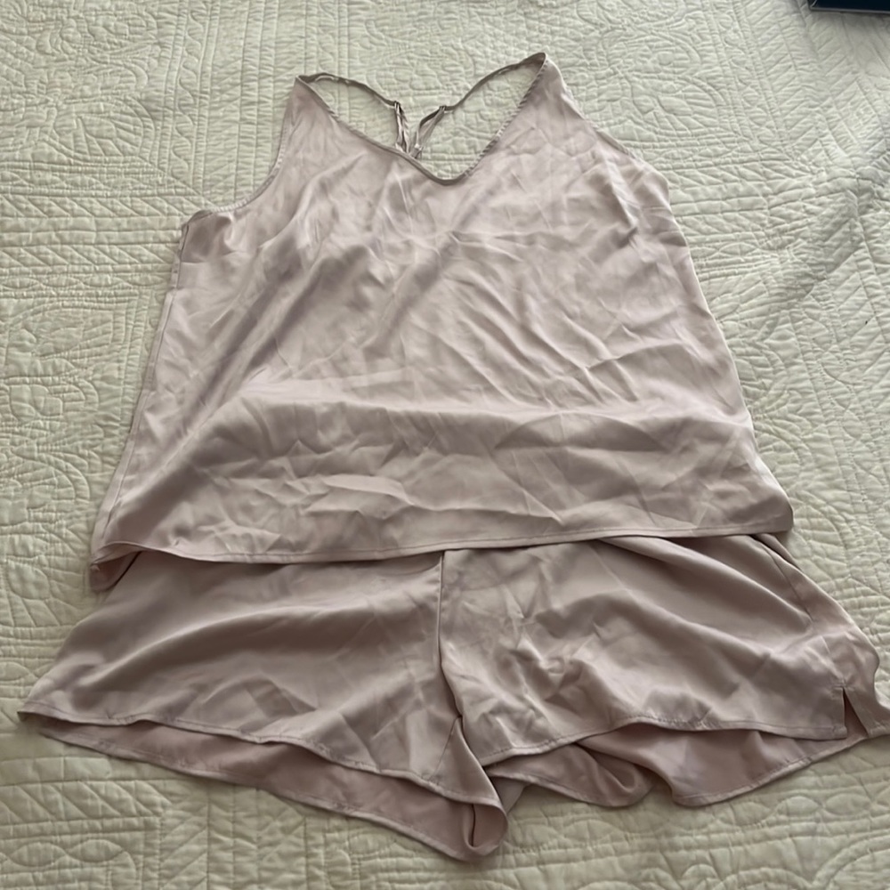 Size Medium Stars Above blush colored satin pajamas NWOT
